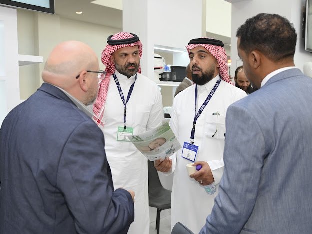 AzeerMedical's tweet photo. Day 1 | Global Health Exhibition 🌍
Exciting times ahead! 🚀
It’s Azeer’s moment to showcase our innovative solution that’s shaping the future of global health. 💡✨
#GlobalHealthExhibition #Innovation #Azeer #HealthcareTransformation #Day1 https://t.co/qYPNVUYsCw