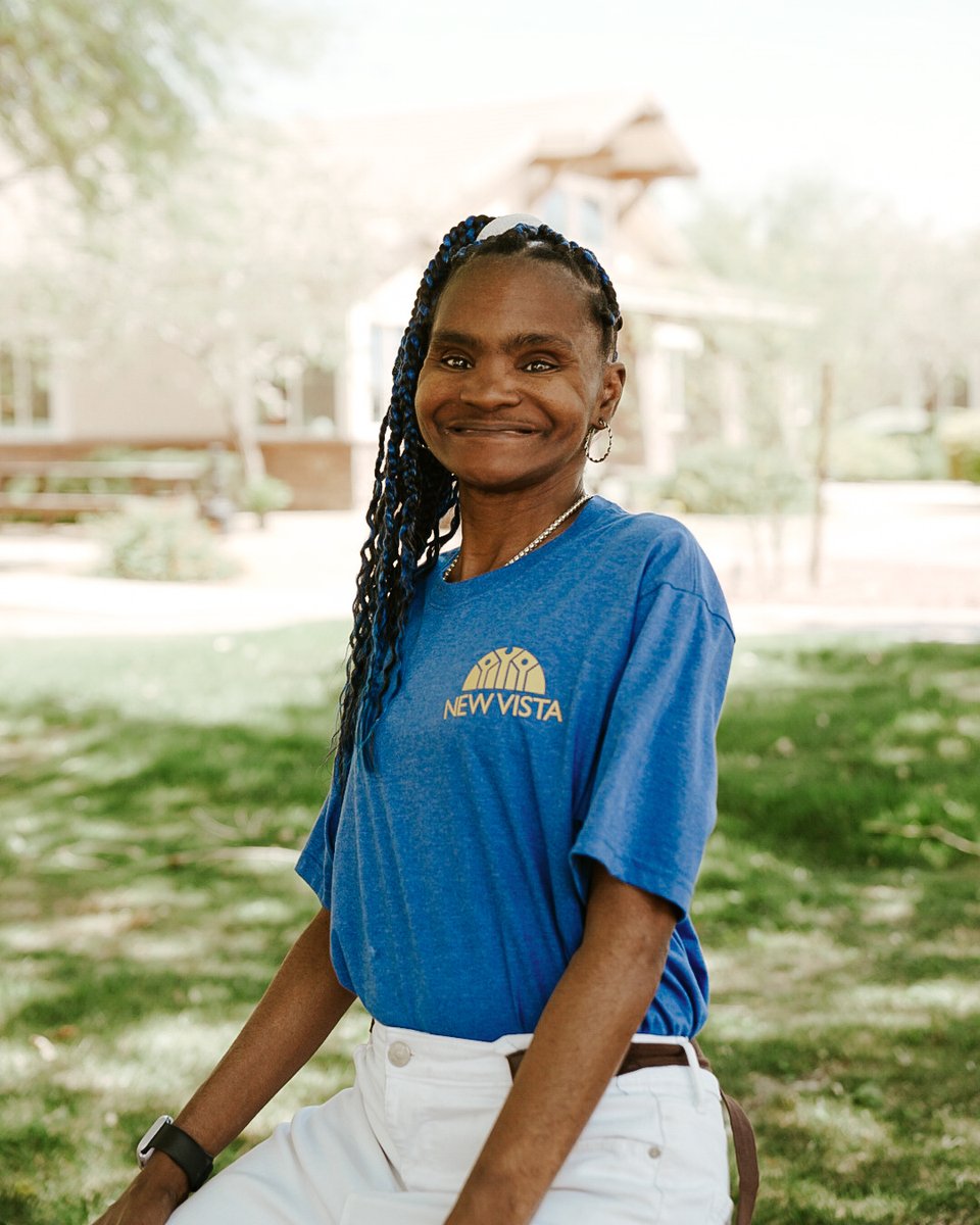 Introducing our newest New Vista Ambassador, Danielle! 💙💛