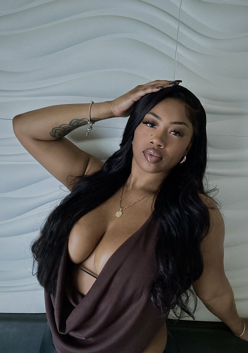 Wholesome Scorpio 👑 tweet media