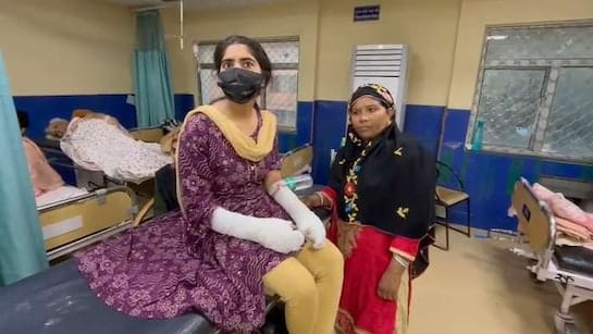 SHOCKING 🚨 In Delhi acid attack case, victim’s father Aqeel Khan has been arrested for plotting the attack to frame Jitendra 😱

In a huge admission, he said that his daughter carried a toilet cleaner from home and poured it on her own hands.

Police say he did this after