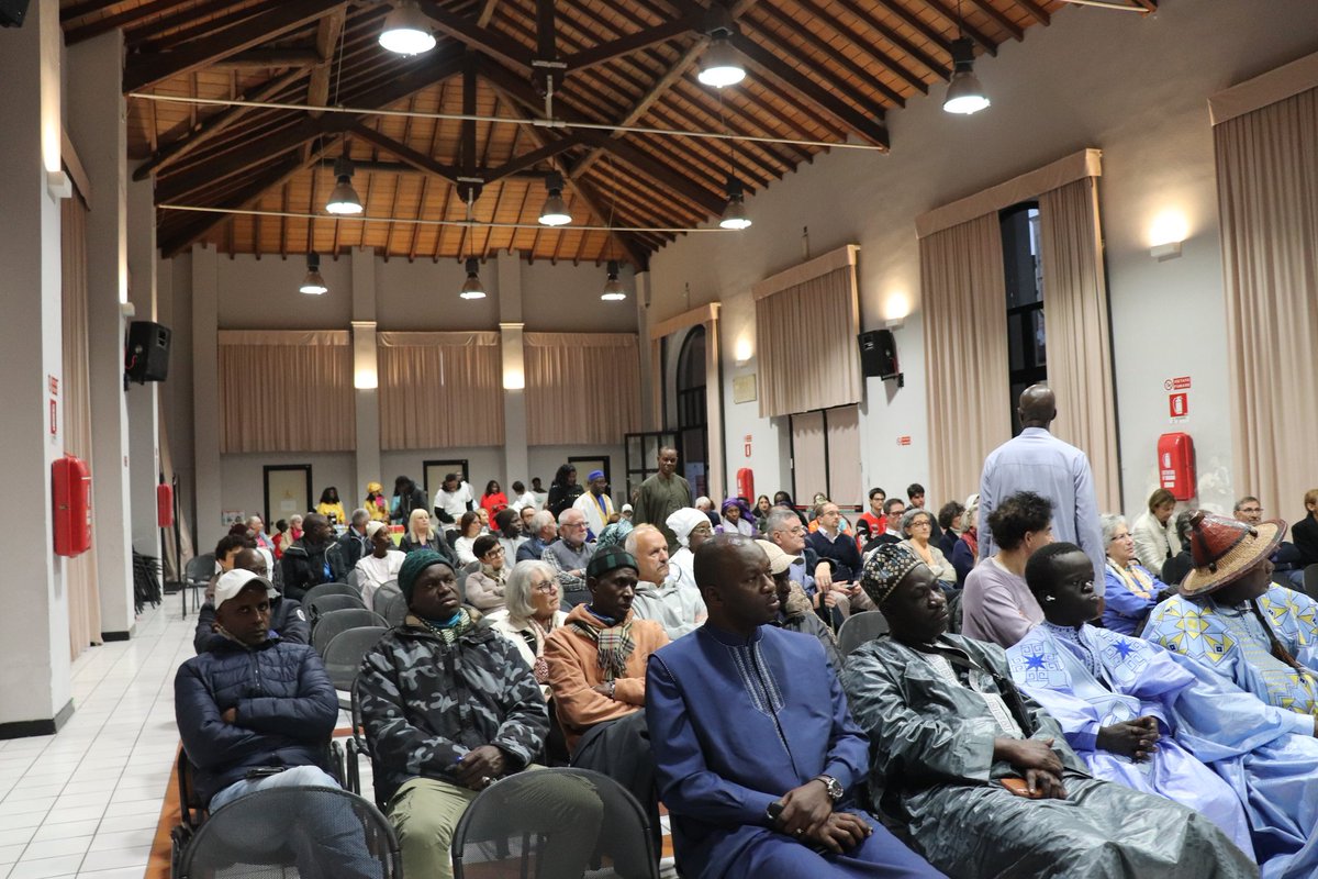 Adisolida's tweet image. 🌿 Giornata del Dialogo Interreligioso – “Religioni e Stabilità” 🌿

Un sentito ringraziamento a tutti coloro che hanno partecipato alla conferenza di oggi, rendendo possibile un momento di grande valore umano e spirituale.
@Asisolida #asi #gussago #brescia