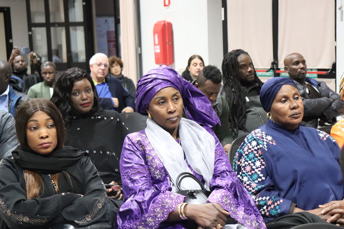 Adisolida's tweet image. 🌿 Giornata del Dialogo Interreligioso – “Religioni e Stabilità” 🌿

Un sentito ringraziamento a tutti coloro che hanno partecipato alla conferenza di oggi, rendendo possibile un momento di grande valore umano e spirituale.
@Asisolida #asi #gussago #brescia