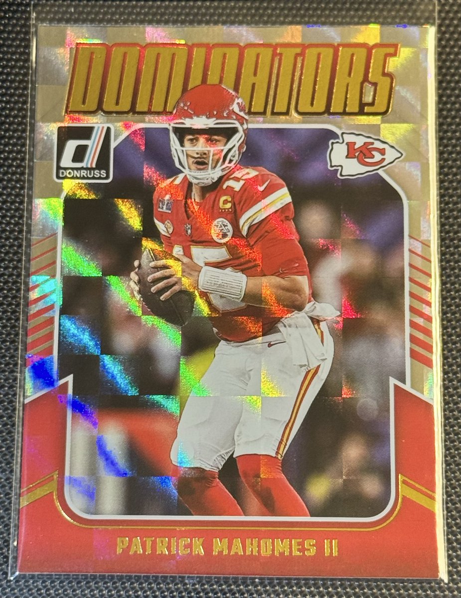 BALLBAKEDTAKES's tweet image. #patrickmahomes #cardoftheday #chiefskingdom 😤😤😤