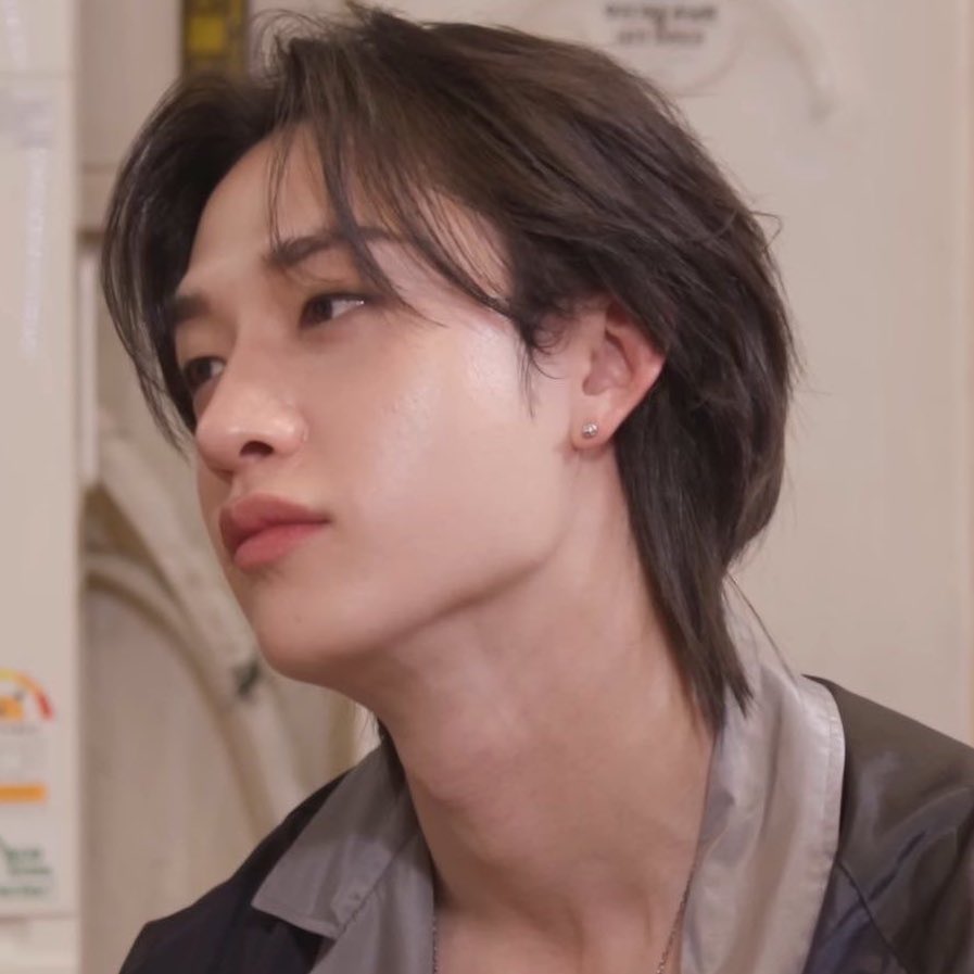 ؘ (@chanbahnglooks) on Twitter photo 