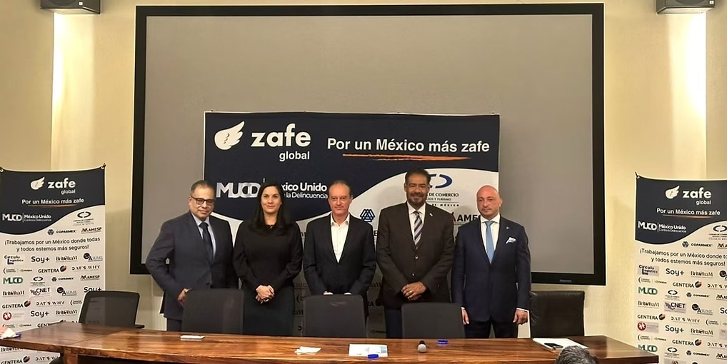 AMESP_oficial's tweet photo. La AMESP se suma a la campaña “Por un México más zafe” para democratizar el acceso a la seguridad
Nota de @ezetanews https://t.co/IJ262Gf247
#FuerzaAMESP #HablemosBienDeLaSeguridad #SoyAMESP #JuntosComoSector #AMESPLiderandoElCambio https://t.co/J6sDeHo6zf