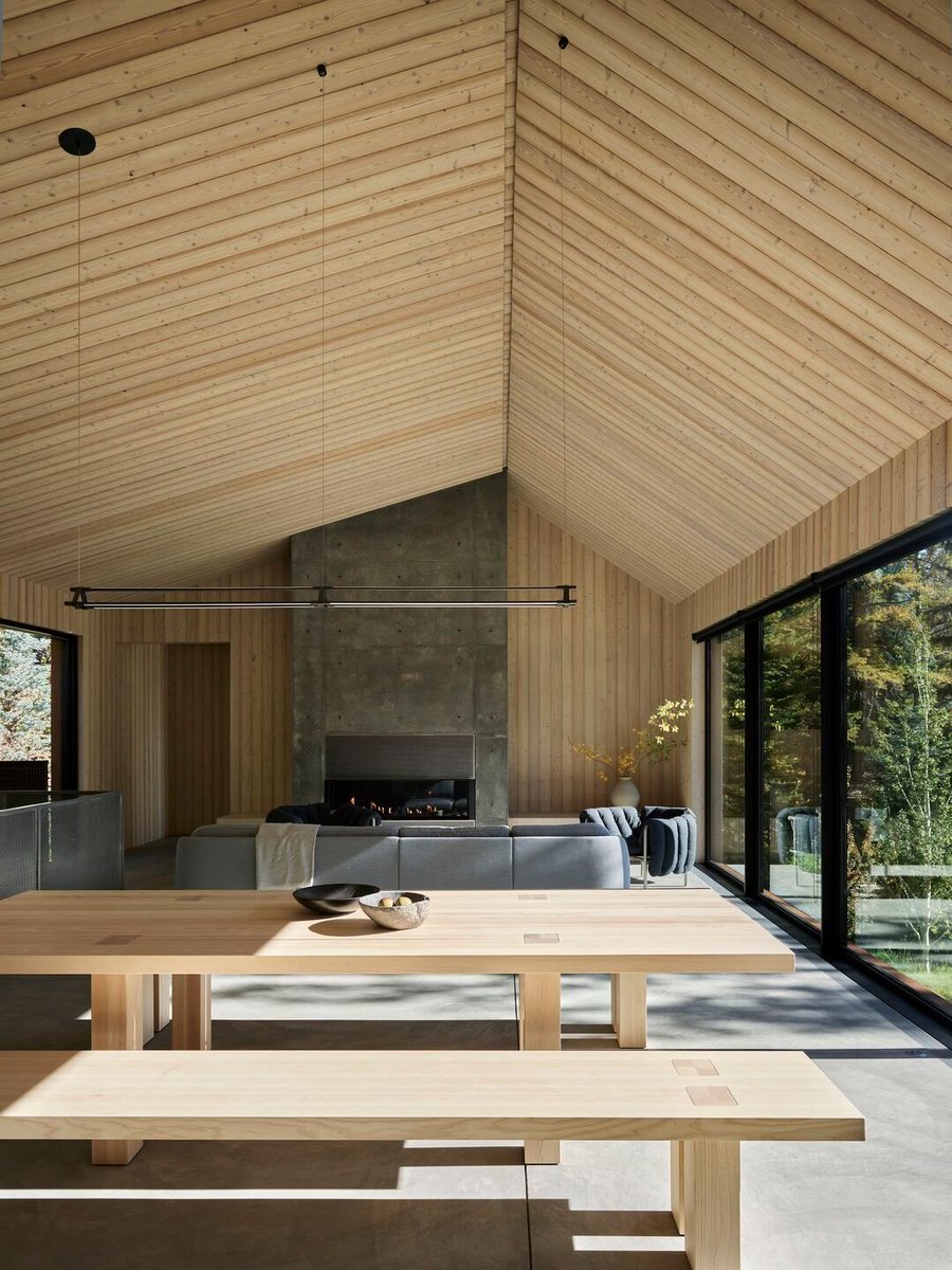 Archello's tweet image. Caju by CLB Architects is a minimal alpine retreat in Wyoming that embodies simplicity, durability, and low-impact living.
buff.ly/nzfiO0i 

#WeatheringSteel #SustainableArchitecture #MaterialIntegrity