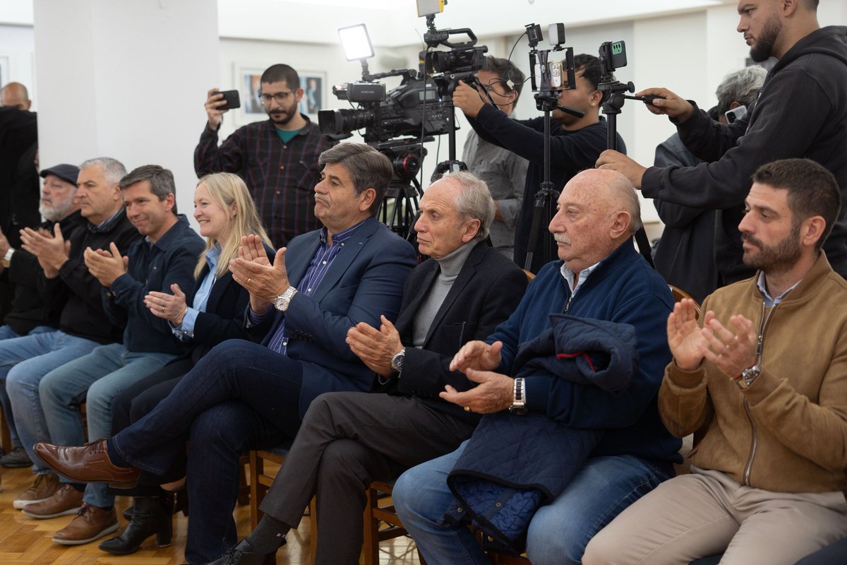 Infraestructura productiva. Desarrollo del sector privado.
La nueva doble vía entre la Ruta 7 y Rivadavia, la habilitación del tránsito en la Variante Palmira y el avance en el proceso del Tren de Cercanías (que conectará Junín con Maipú) consolidan una red estratégica que une la