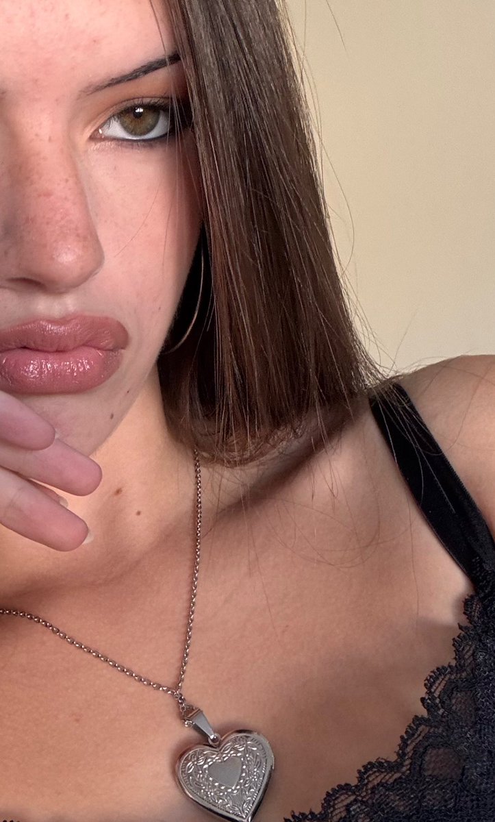 larasfmoreira's tweet image. parte dois pq há que voltar com tudo