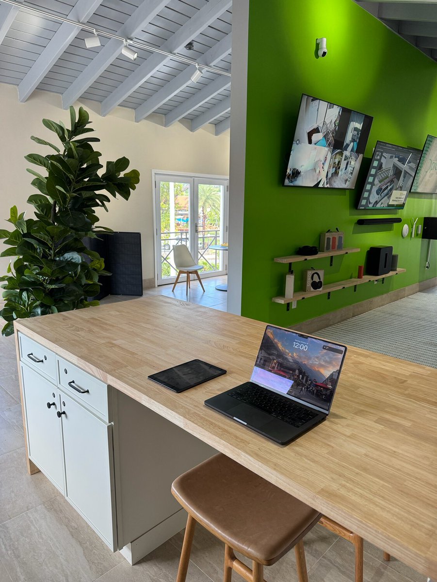 ProSolarAmerica's tweet image. We’ve moved into a brand new modern showroom and retail store: 9713 Estate Thomas, Charlotte Amalie, St. Thomas, 00802. Across from Havensight, above the American Red Cross.

📞 340-201-4752
🌐 prosolarcaribbean.com

#ProSolarCaribbean #StThomasSolar