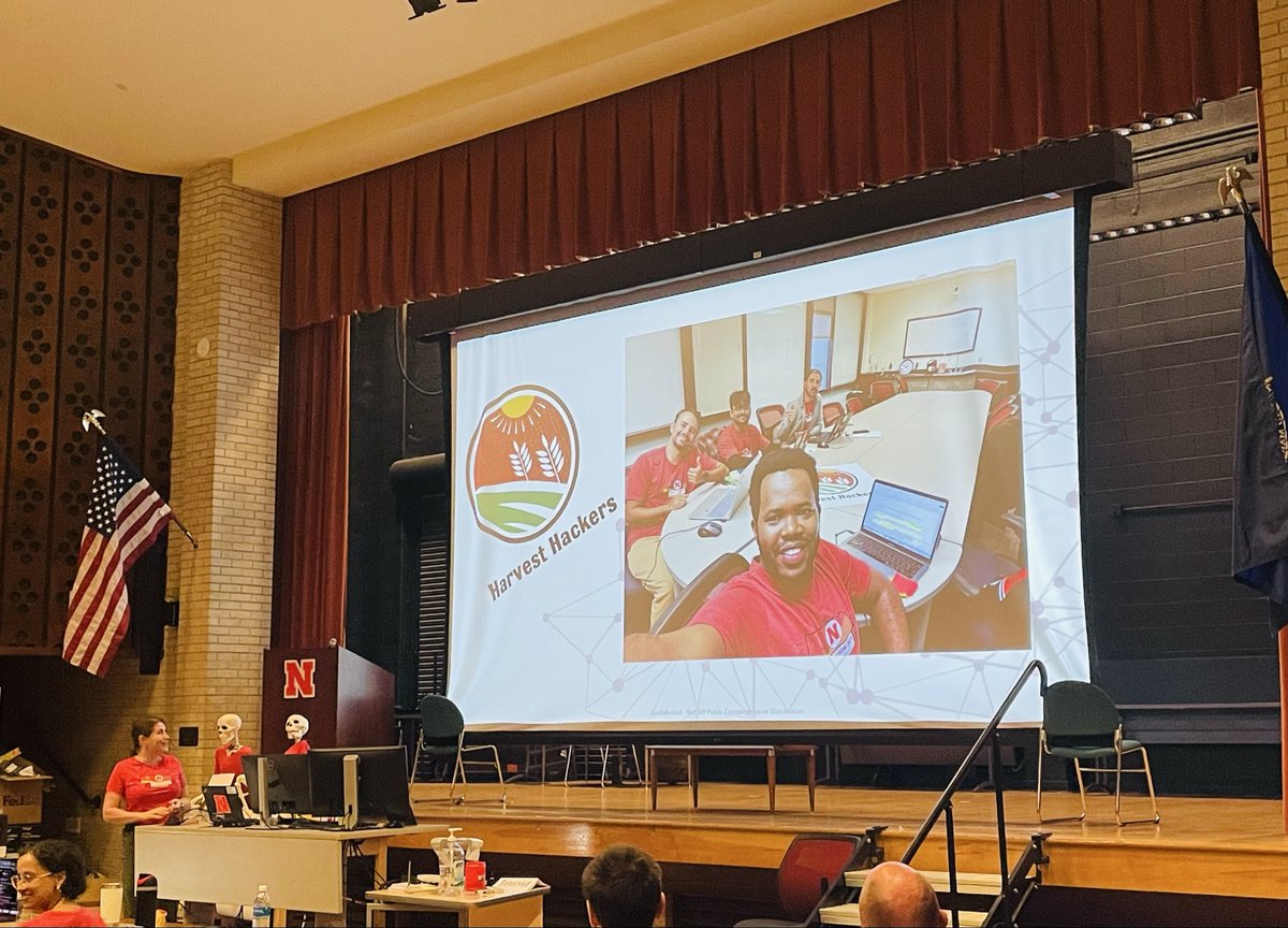 Mu_olivier's tweet image. What an incredible weekend at the Bayer #Hackathon2025 at UNL! 

I learned so much about teamwork, ag-data, and real-world problem solving.

It was inspiring to collaborate with amazing people from diverse backgrounds.

Big congratulations, Team #RootCode for winning first place.