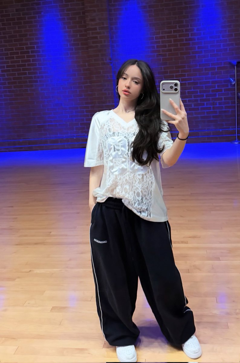 preludeupdate's tweet image. 🌟 - Lexie via stories no seu Instagram.