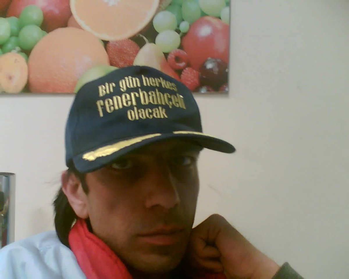 Rahmetli dedem şerefinle yaşa dediğnden beri çok şükür Fenerbahçe'liyim