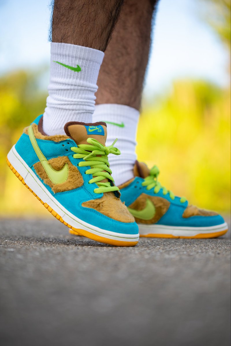 nike dunk bear green