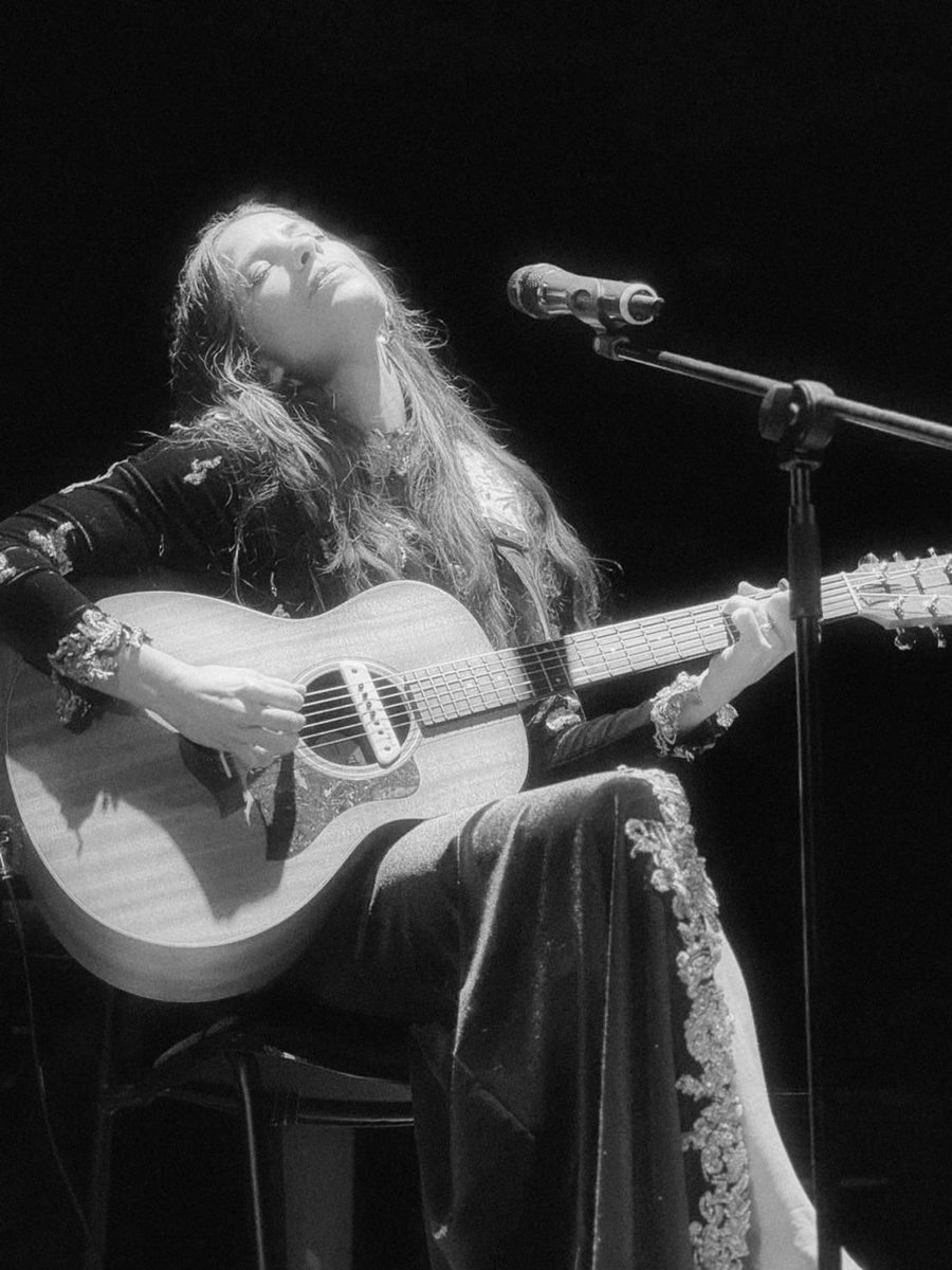 debinova's tweet photo. Bogotá, Guayaquil, Quito y Lima 💜
Gracias por hacernos sentir en casa.
Todo Puede Convertirse en Canción…
Mañana seguimos en BsAs!!!! https://t.co/z6WhkFZukJ