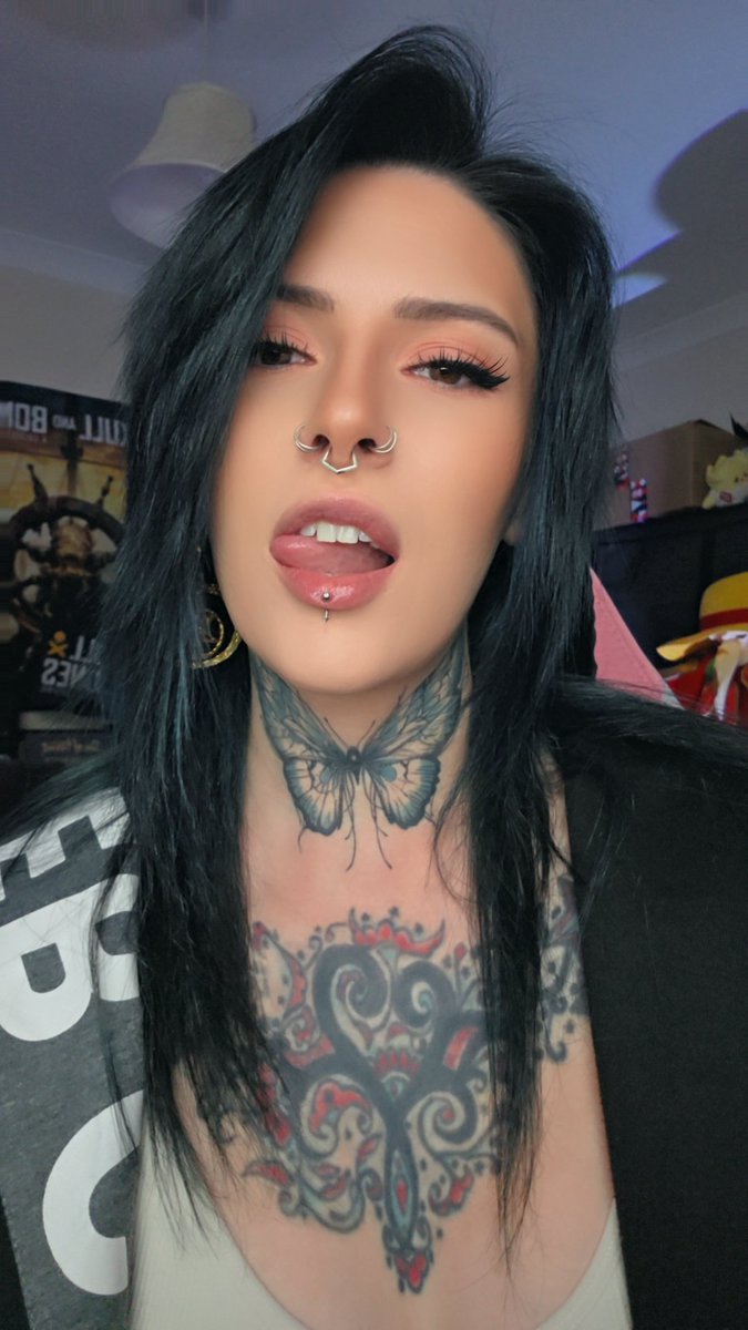 Live on the purple app playing outlast trails see what the new content is about. Dont forget to claim your cool drops. If you play come join. Twitch.tv/ladyharadaniwa missed you guys