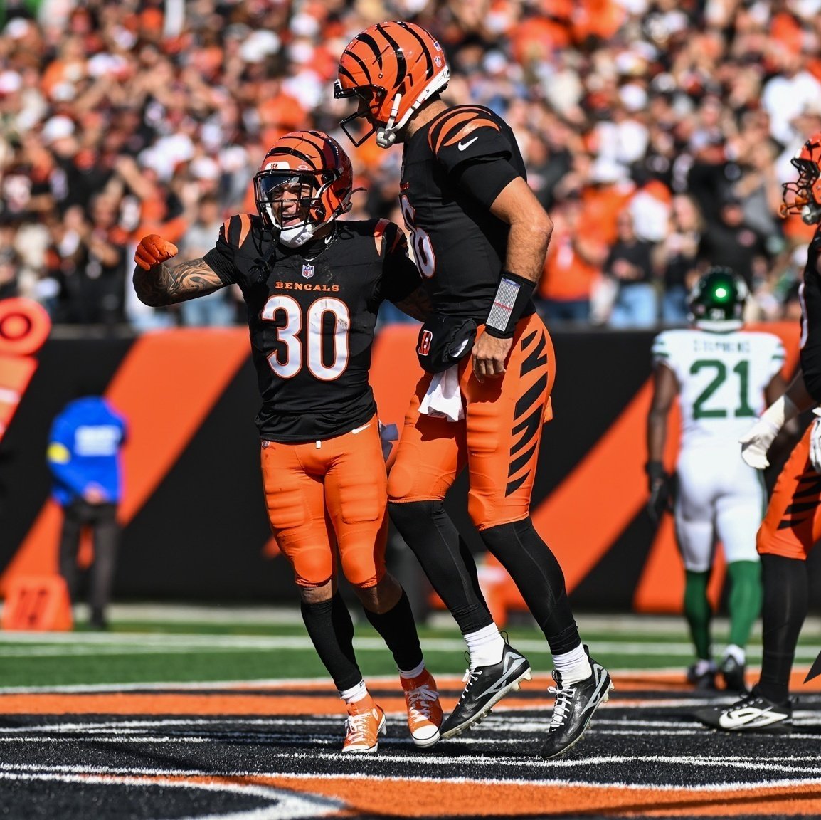 CincyProblems's tweet image. #Bengals QB Joe Flacco is day-to-day with a shoulder injury, per Zac Taylor. Says he's sore today.

EDGE Trey Hendrickson is also day-to-day with his hip injury.