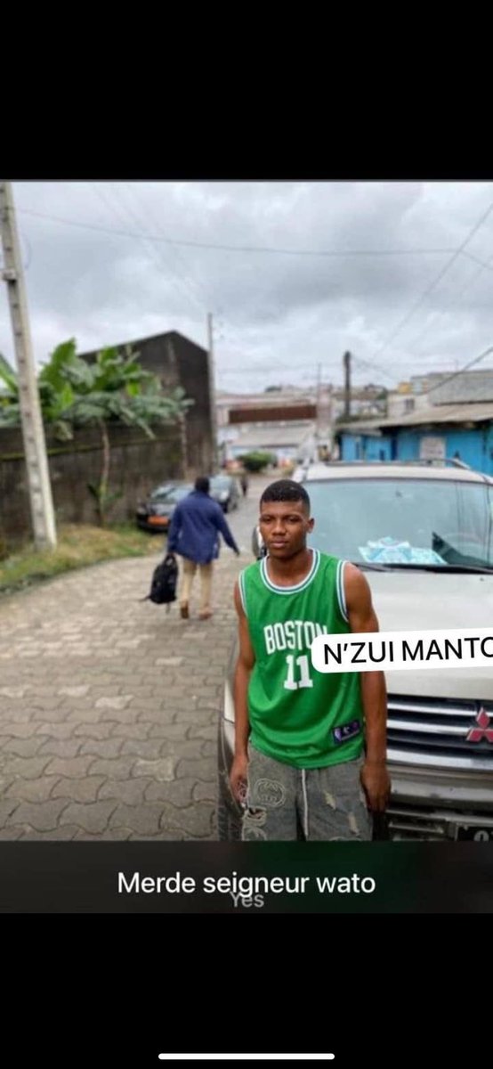 julioeberlonson's tweet photo. Lui c’est mon petit cousin ( petit frère ) il résidait dans la ville de Bafang  fils aîné de ma sœur . Il voulais juste le changement  les verdict des urnes , il a été tué pas les homme de Paul piya 💔💔💔😭😭😭 il était connus le nom de : wato 💔💔 https://t.co/VdNmFSPP33
