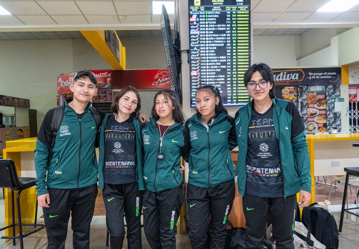 AgeticBolivia's tweet image. 🇧🇴✨ ¡Nuestros campeones de la #FirstBolivia2025 viajan rumbo a #Panamá para representar a Bolivia en el #FirstGlobalChallenge! 🤖🌎
Orgullo, talento y pasión por la #tecnología 💪
¡Vamos con todo! 🚀
#AGETIC #DigitalizandoBolivia