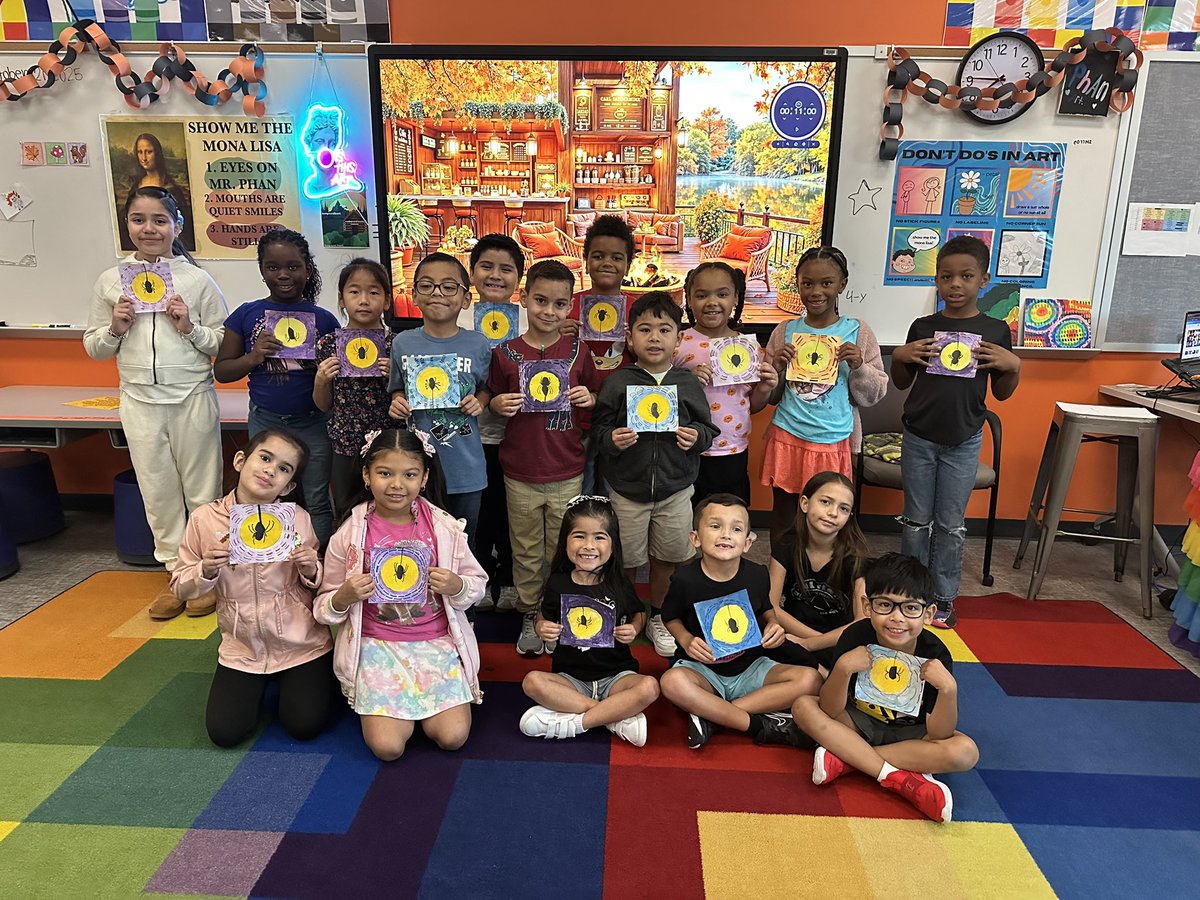 JustinPhanCFISD's tweet image. Art Club created these creepy little creatures artwork just in time for Halloween! 🎃 🕷️ 🦇 #elementaryart #studentart #halloween