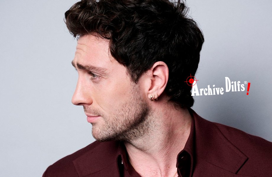 archivedilfs's tweet photo. TOP DILFS OF THE YEAR

17 • Aaron Taylor Johnson https://t.co/u4V30H3zq0