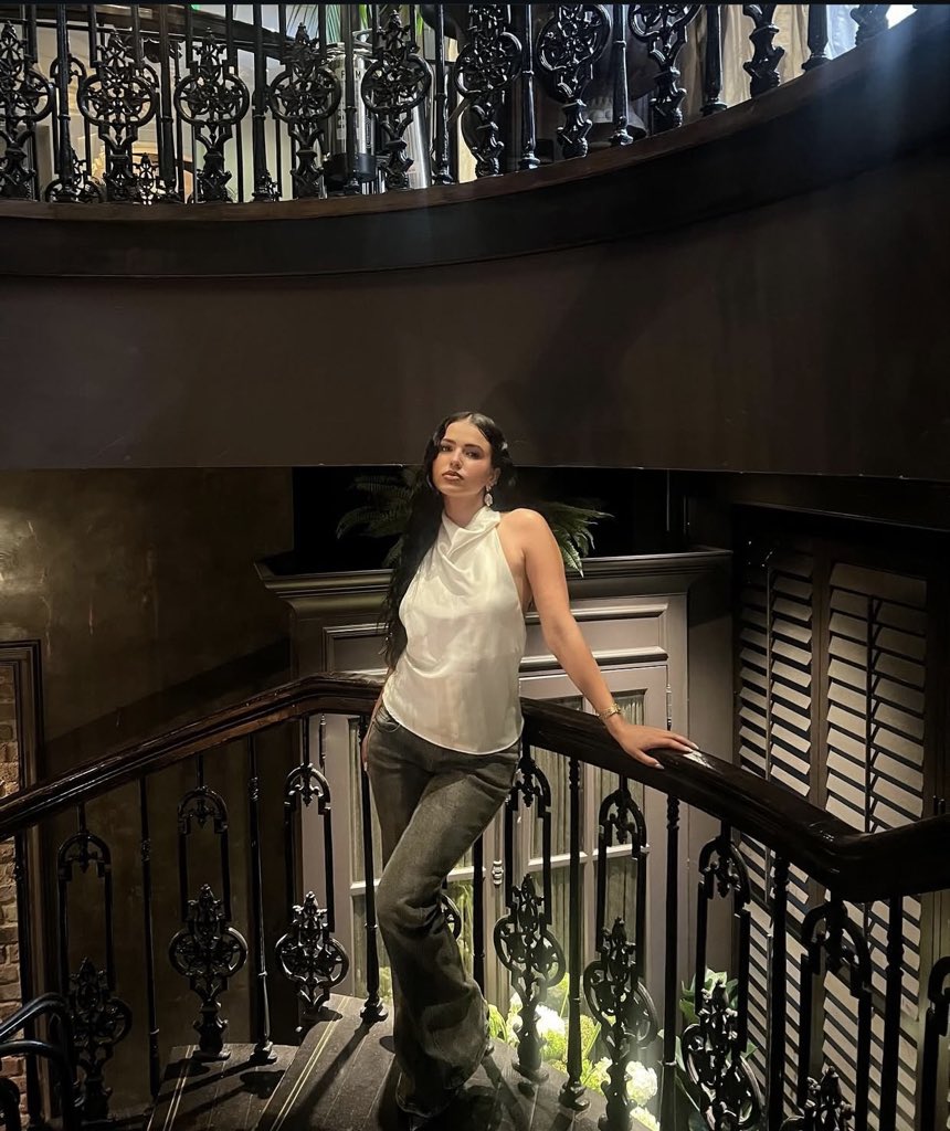 sarahjayden690's tweet image. I just found this on my gallery. Rate my look please 😊#beauty #positivityalways