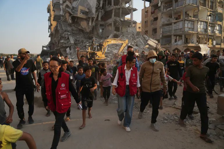 'The Israeli military is not allowing tents and mobile homes to get in as well as other crucial equipment needed for Palestinians to survive these difficult living conditions', reports Al Jazeera's Hani Mahmoud from Gaza.

🔴 LIVE updates: aje.io/gskwhu