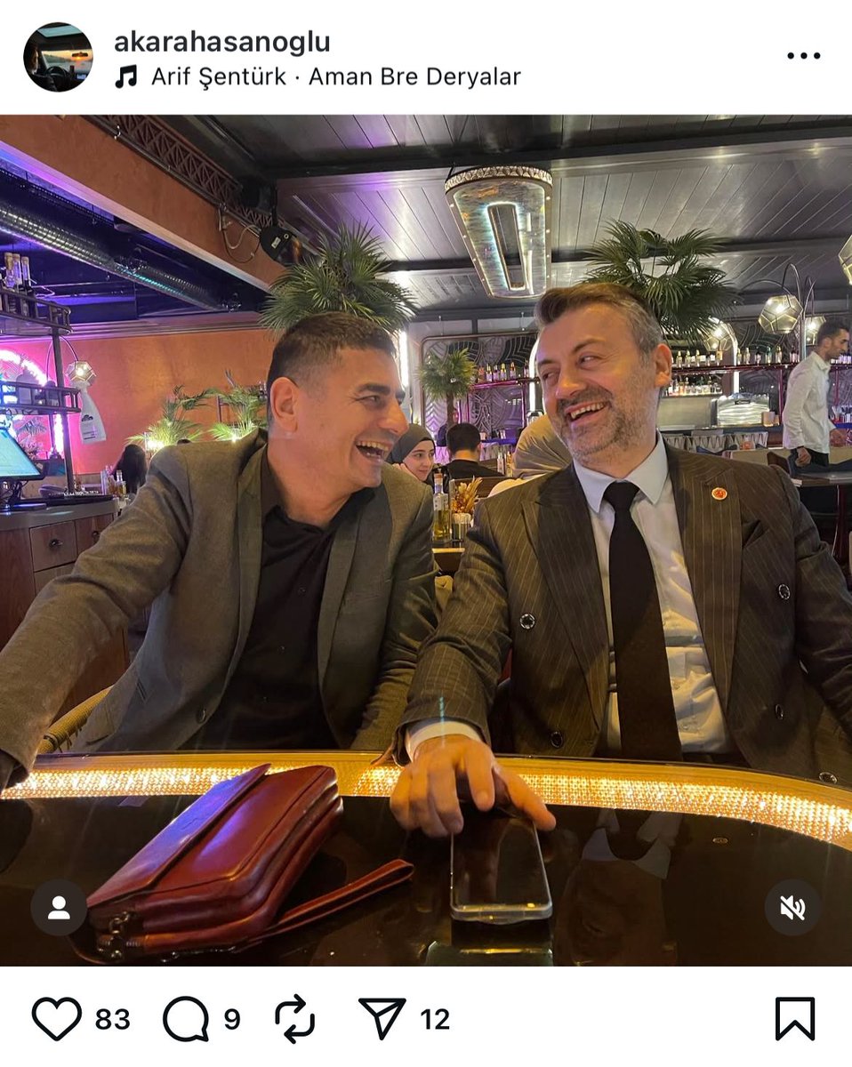 onurdalar10's tweet image. Ali Karahasanoğlu ve Saki Teker. Bayrampaşa'da bağımsız kalan ve CHP'den istifa eden meclis üyeleri. Sayelerinde B.Paşa AKP'ye geçti. 
Az önce dalga geçer gibi bunu paylaşmışlar. Bunları kim CHP'ye getirdi acaba... Yazık çok yazık...