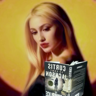 AneMariYi's tweet image. 📖With love for reading &amp;amp; writing📚❣️I&apos;ve never seen a book without a dedication before ☠️👻🦇...Is there a sequel? ...We waiting part 2
#BookTime #Accomplice #50cent #barbz #Halloween #halloweentime #50action #Gunit