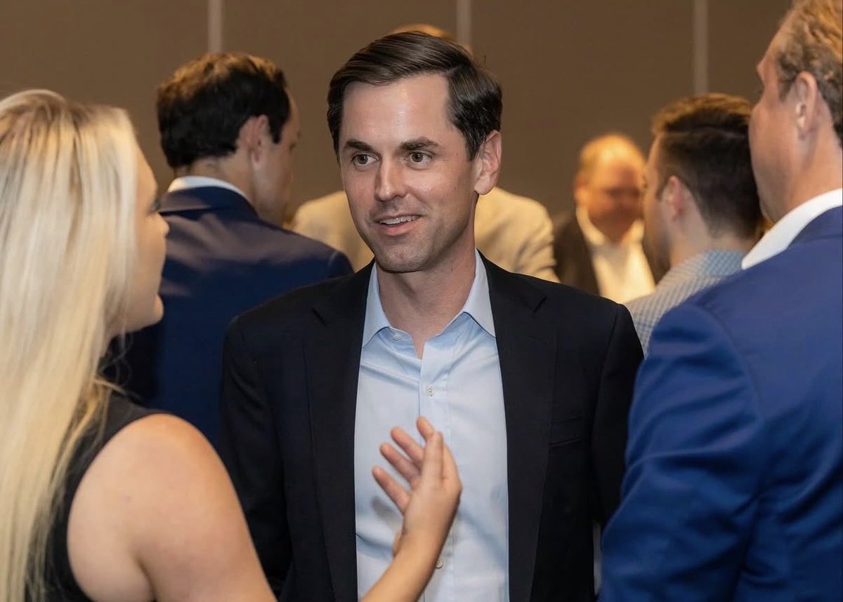 Incredible to see so many young conservatives in one room at Dallas Young Republicans.  They are showing up boldly for the fight for conservative values in Texas.   Chad Cohen is an incredible leader and I’m so grateful for Dallas YR’s endorsement in my race for AG!