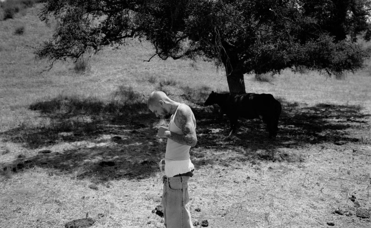 Justin Bieber’s “DAISIES” returns to the top 10 on this week’s Hot 100 at #7 (+8).