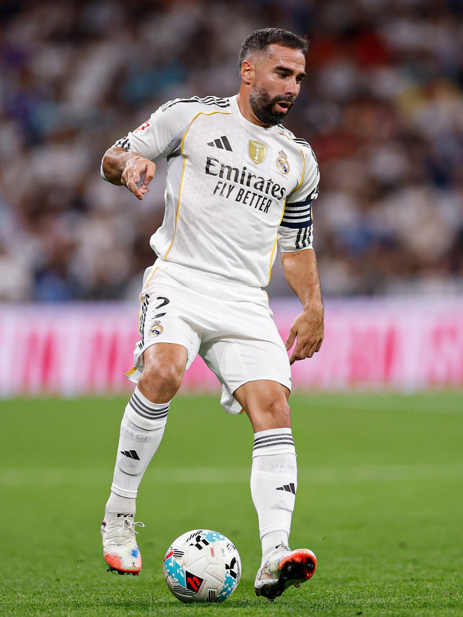 📌En el mejor de los casos, Dani Carvajal podría regresar contra el Deportivo Alavés, el 14 de diciembre.

Se someterá a una artroscopia próximamente.

Aun así, parece muy complicado que vuelva a jugar en este 2025. <a href="/Grada3com/">Grada3.com</a>