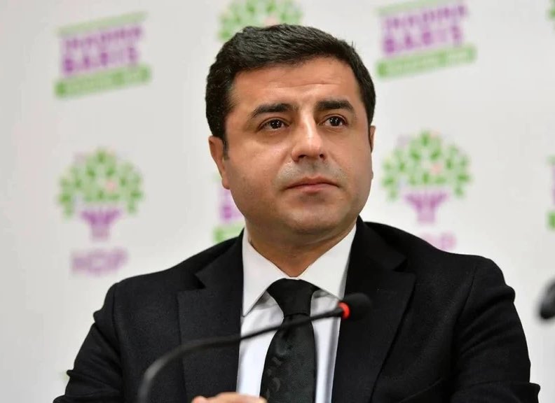 Selahattin Demirtaş’ı serbest bırakın..