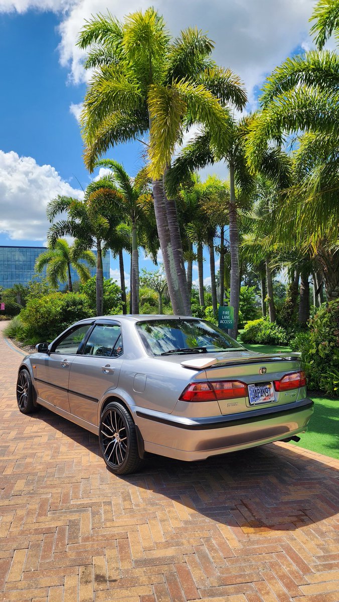 FlightMikeX's tweet image. 1997 Honda Torneo SiR, right-hand drive, Japan import.
Honored to showcase true JDM heritage at Cars &amp;amp; Coffee Lake Nona.