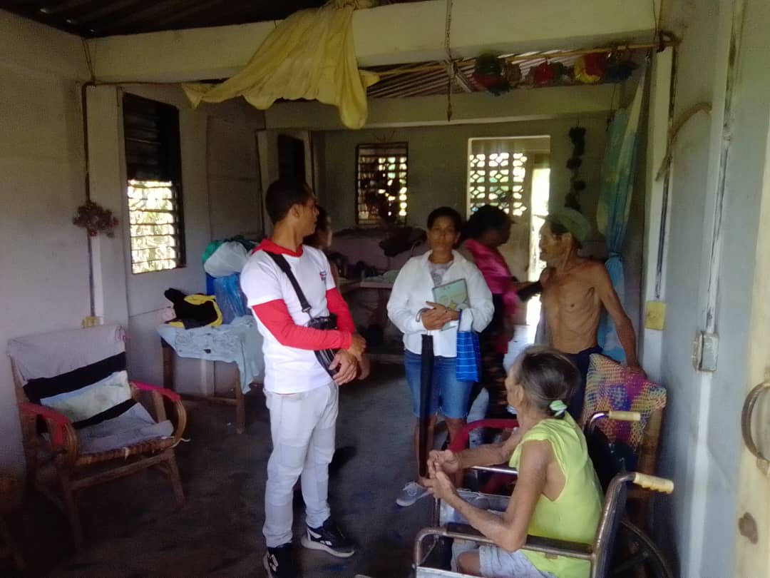 DGECtreStgo's tweet image. El pueblo Contramaestrense se prepara ante el paso del huracán Melisa protegiendo las vidas humanas que son eslabón fundamental de la Revolución. #UnidosPodemosTodos #Contramaestre #dpestgo #CubaMined #CubaEstáFirme