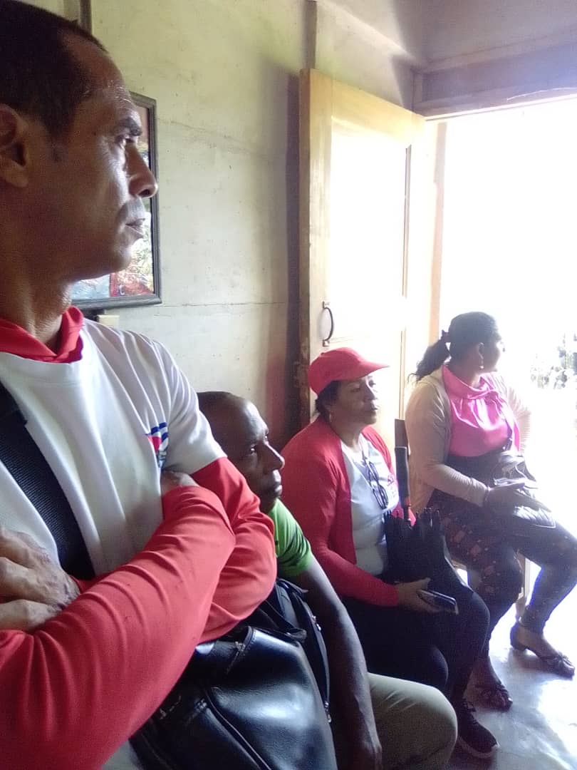 DGECtreStgo's tweet image. El pueblo Contramaestrense se prepara ante el paso del huracán Melisa protegiendo las vidas humanas que son eslabón fundamental de la Revolución. #UnidosPodemosTodos #Contramaestre #dpestgo #CubaMined #CubaEstáFirme