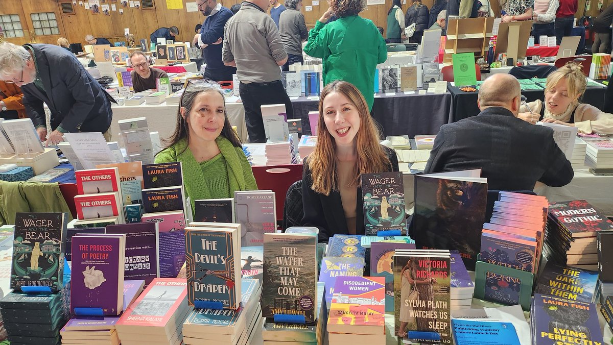 kenyon_isabelle's tweet image. Surprised at myself when I have mental headspace and motivation to developmental edit my own novel, but today was that day!!

Pic from @SmallPublishers Fair last weekend