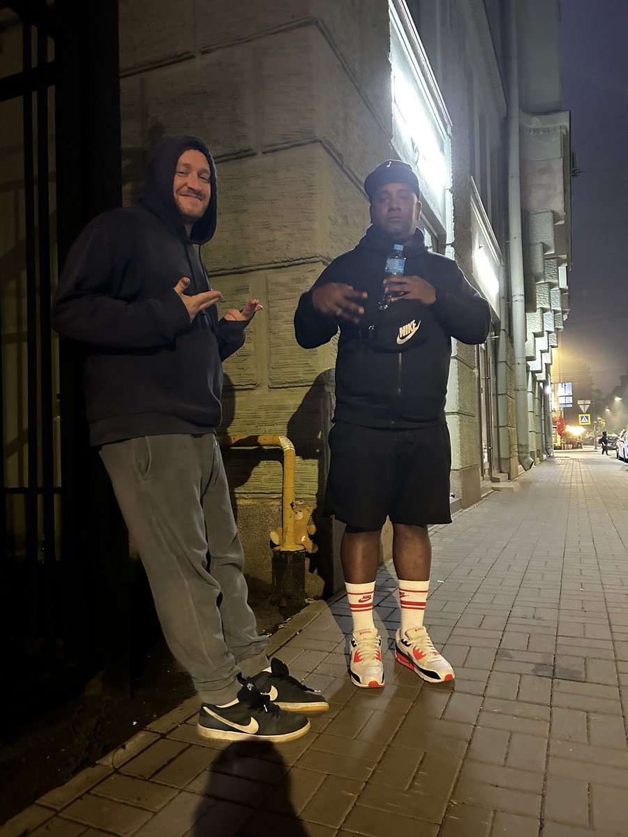 KEEP STANDING OUT FRIDAY 🧍🧍🏾🕴️