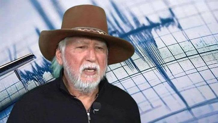 #SONDAKİKA
Prof. Dr. Şener Üşümezsoy'un  tam dediği yerde deprem oldu