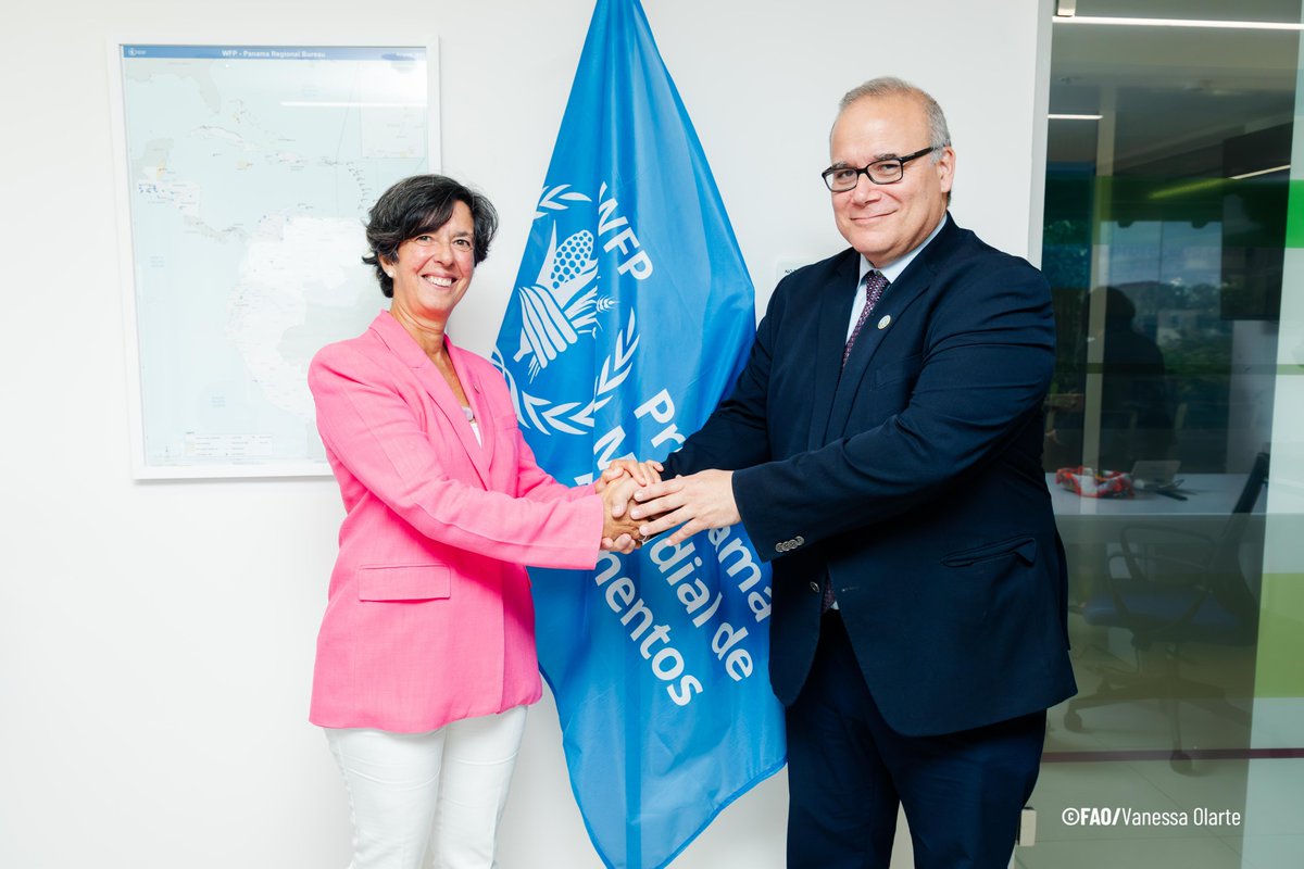 El <a href="/FAOAmericasADG/">FAO Américas ADG/RR</a>, <a href="/MaximoTorero/">Maximo Torero</a>, se reunió con la directora regional <a href="/WFP_es/">WFP Español</a>, <a href="/LolaCastroWFP/">Lola Castro</a>, para conversar sobre la agenda conjunta de trabajo para transformar los sistemas agroalimentarios en América Latina y el Caribe, con énfasis en iniciativas de innovación y tecnología.