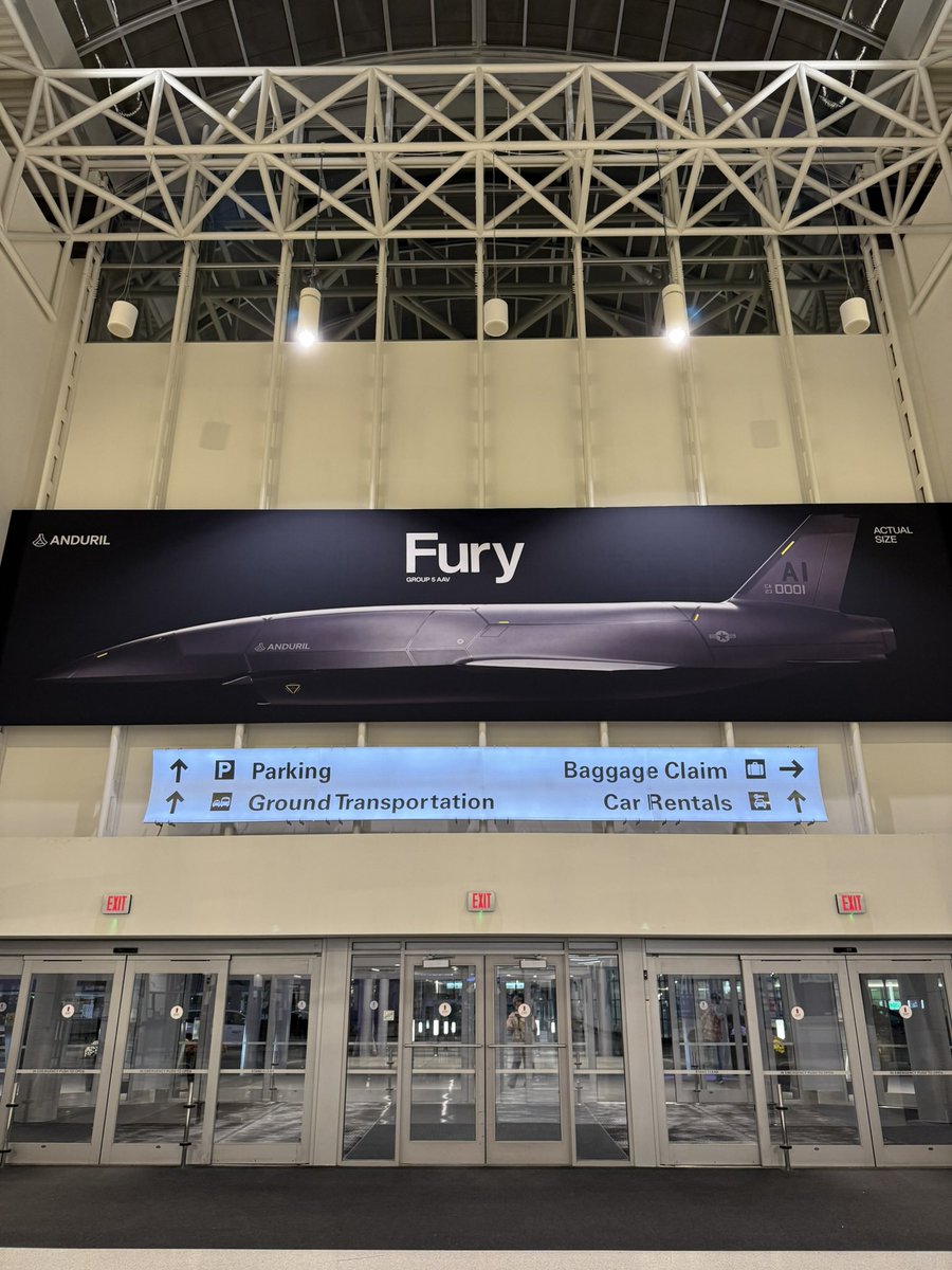 Świetny początek tygodnia dla polskiej armii, czyli Anduril i Palantir nad Wisłą. Dlaczego to takie ważne, o co chodzi z tymi firmami rodem z Władcy Pierścieni i kim jest nowy prorok Doliny Krzemowej Palmer Luckey?👇👇👇

1. PGZ zaczyna współpracę z Anduril Industries na wspólne