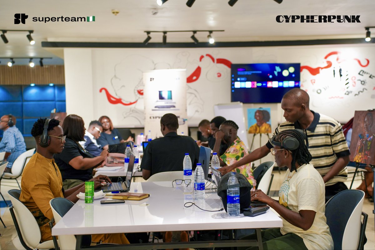 SuperteamNG's tweet photo. Nigerian Solana builders 🤝 Shipping 🚢 

Bringing you some of our favourite scenes from day 1 of the Cypherpunk Hackathon Build Station in Abuja 🔥 

See you tomorrow at Cafe One 🫡 https://t.co/WhZ3ScTcvL