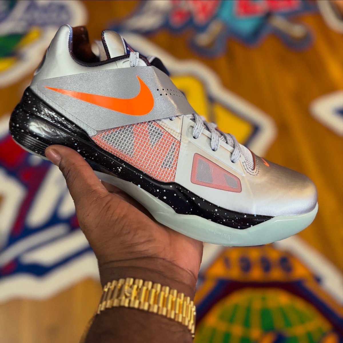 Rock it or Stock it tweet media