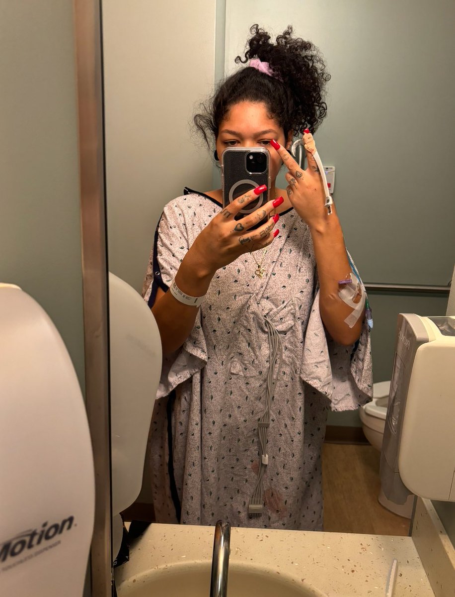 lani tweet media