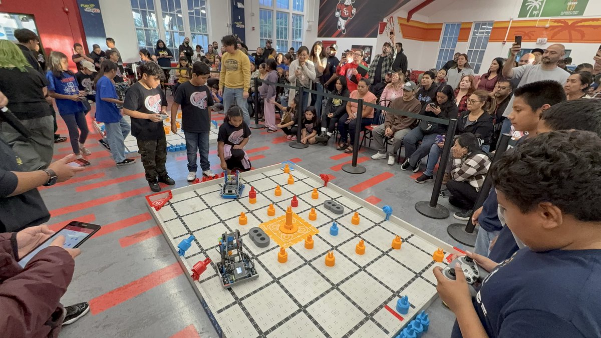 South Gate High S. tweet media