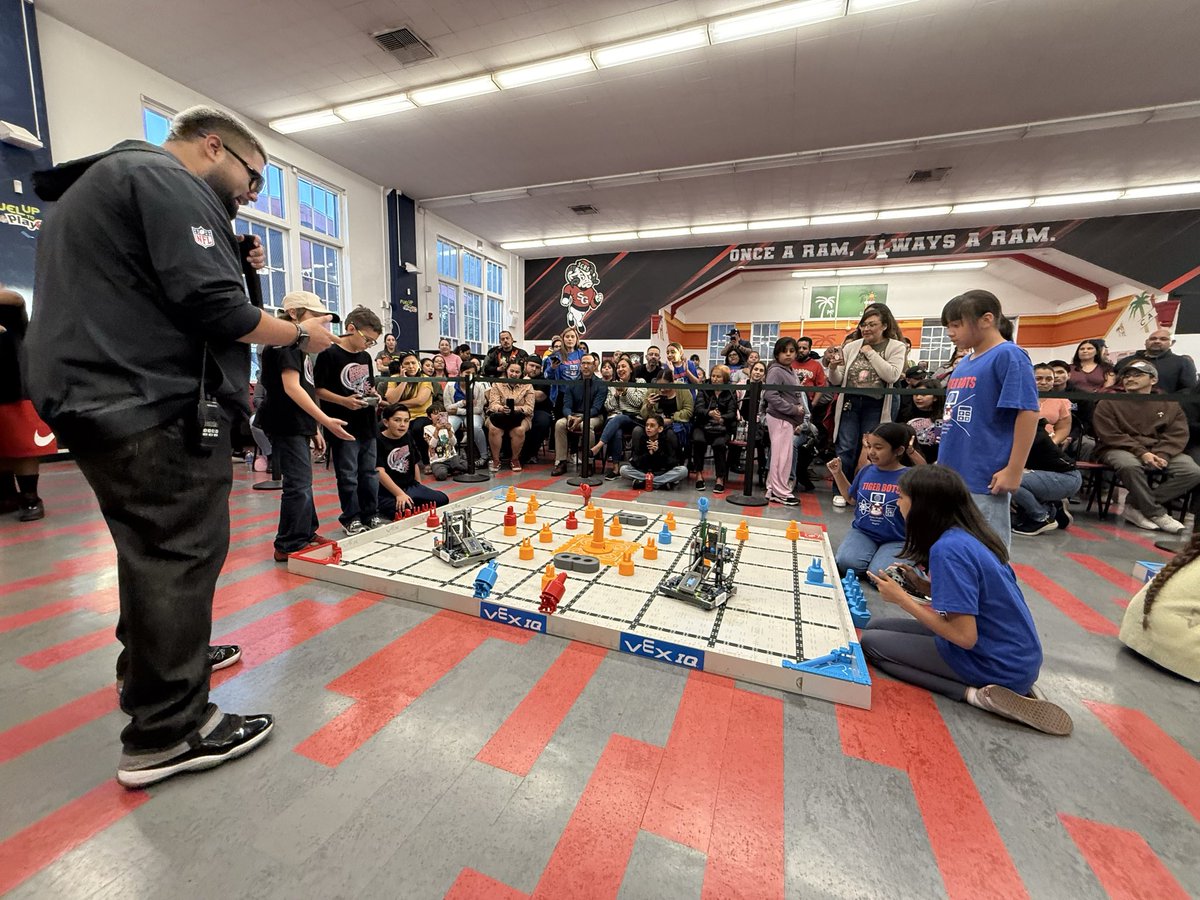 South Gate High S. tweet media