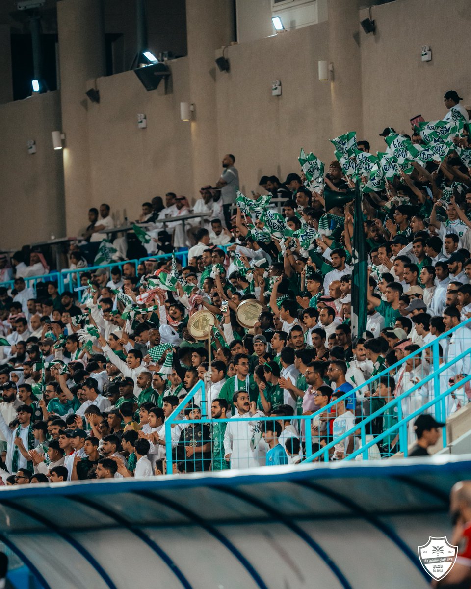 الكل لأجلك حضر 💚

#أغلى_الكؤوس