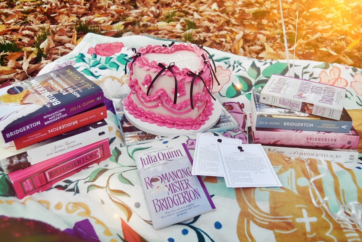 DakotaRaeMcK's tweet photo. A lil Sneak Peek of my mini birthday shoot.🥹✨💕💋🥂📖🪶🐝🦋🍁🍂

📸: My husband 
🎂: Something Sweet LLC

#BirthdayShoot #Libra #FallBaby #Bridgerton #Polin #RomancingMisterBridgerton https://t.co/Z4DZI8b2Du