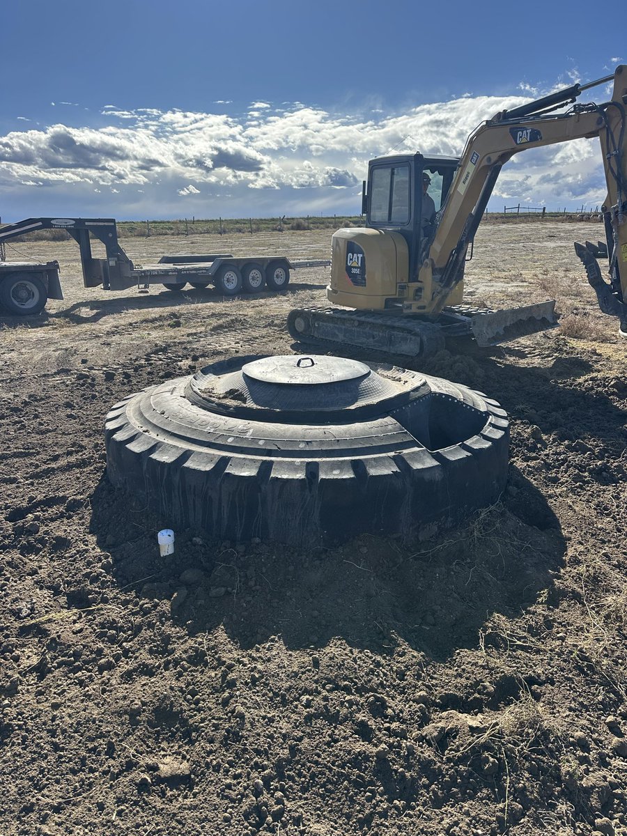 cowbroker's tweet image. We’ll see how these North Dakota tanks handle Nebraska winter @schrieferranch