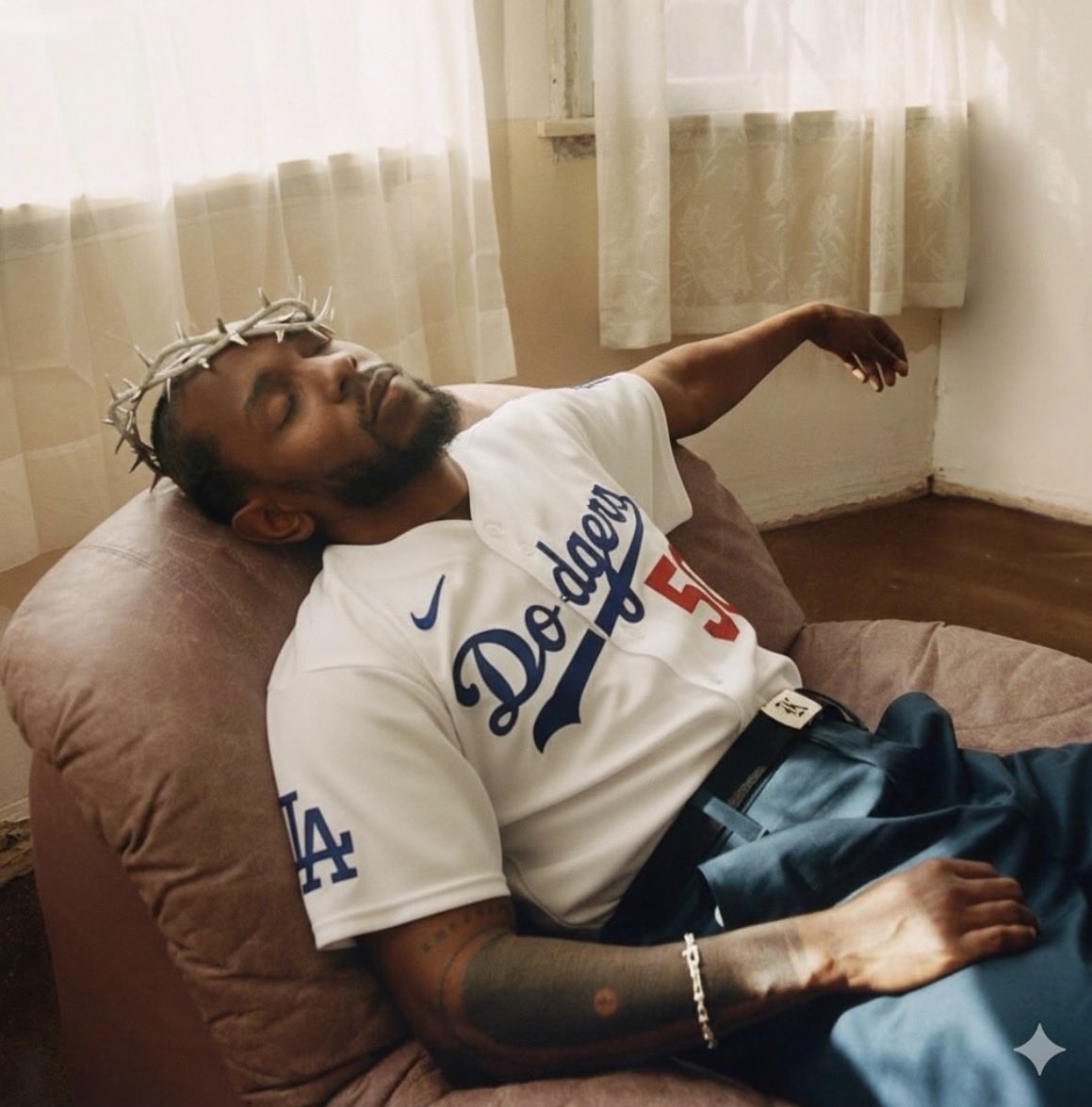 WordFromKdot's tweet photo. Good Luck @Dodgers https://t.co/BZtupCT6kg