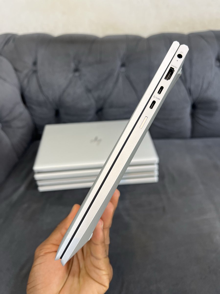 JaySmartGadgets's tweet photo. Specifications 
➖HP EliteBook 845 G8
➖Ryzen 5PRO 11th Generation 
➖11th Generation 
➖256GB SSD 16GB RAM 
➖Fingerprint unlock 🔓 
➖512MB Dedicated Radeon graphics 
➖Keyboard light 
➖Full HD Display https://t.co/7Rypnsseqz